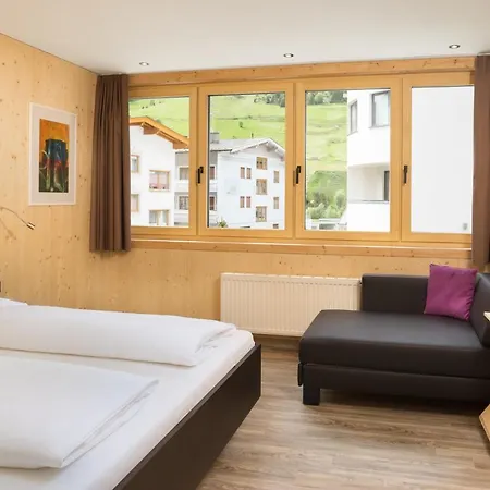Fire & Ice Living Apartment *