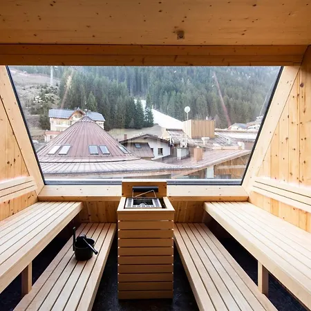Fire & Ice Living Apartment